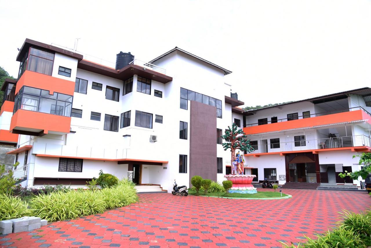 Nirvana Holistic Living Varagampadi Exterior photo